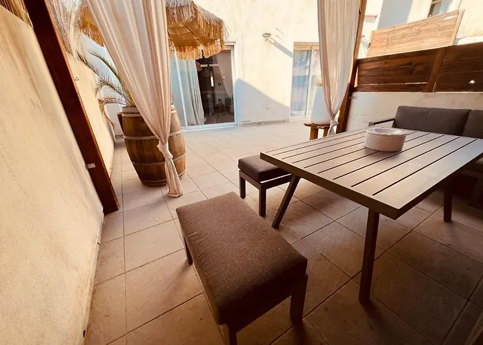 דירה Maison De Village Ecusson - Entier - 160m2 - 4chambres - Centre - Terrasse - Climatise *