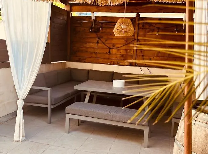 Apartamento Maison De Village écusson - Entier - 160m2 - 4chambres - Centre - Terrasse - Climatisé *