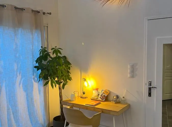 Maison De Village écusson - Entier - 160m2 - 4chambres - Centre - Terrasse - Climatisé